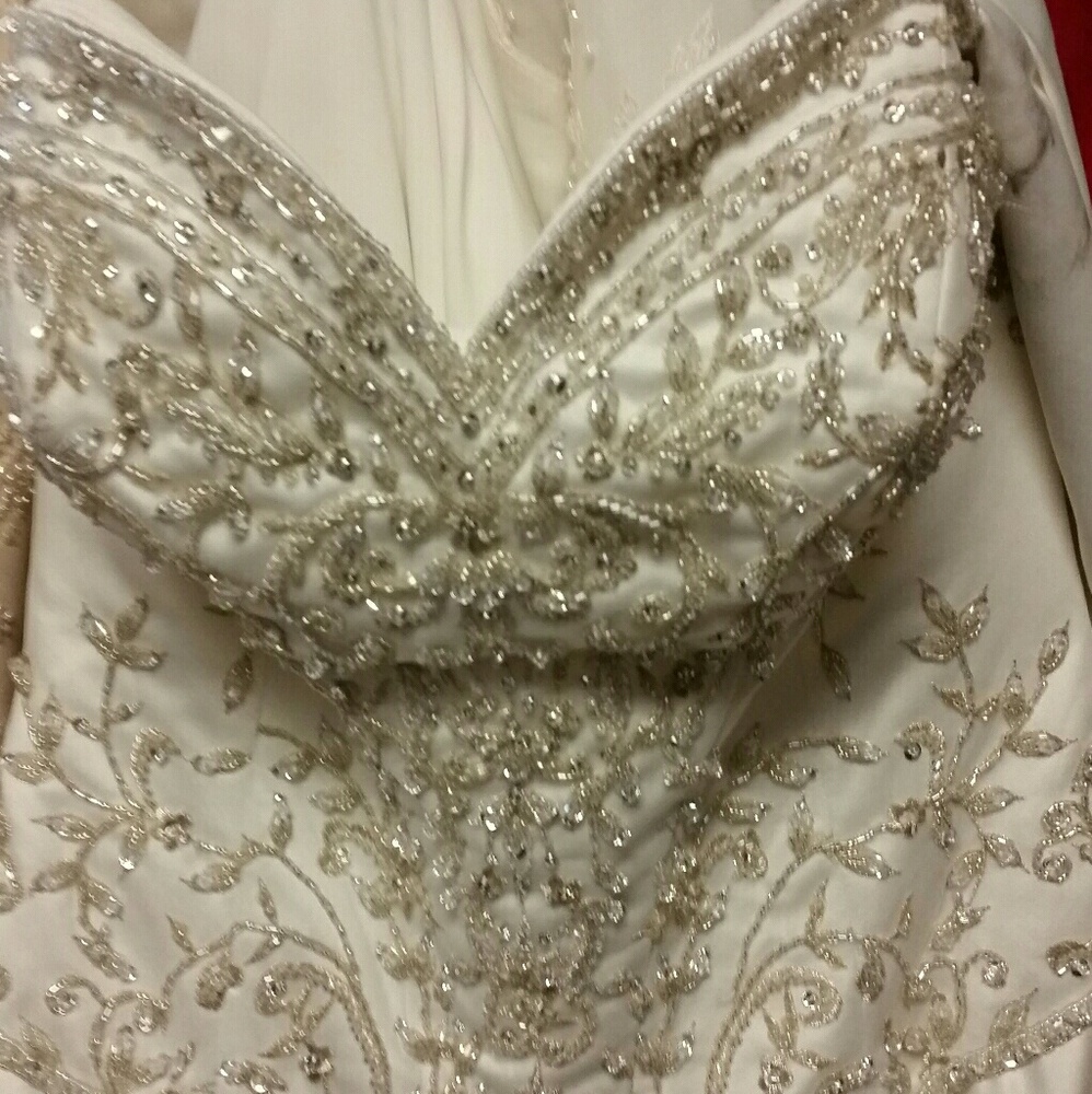 Wedding dress